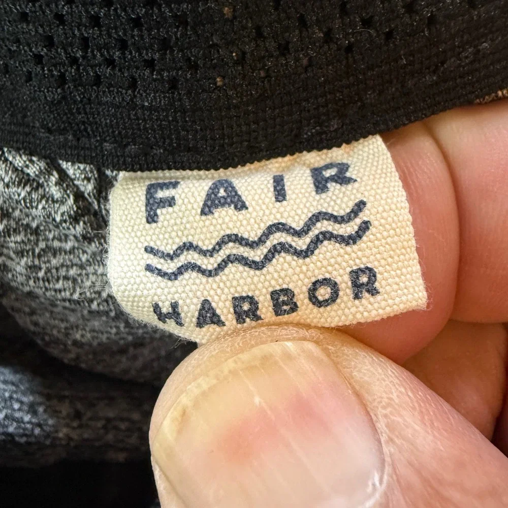 Fair Harbor Mens Black Striped Board Shorts Swim Trunks Size S 8 Inch Inseam